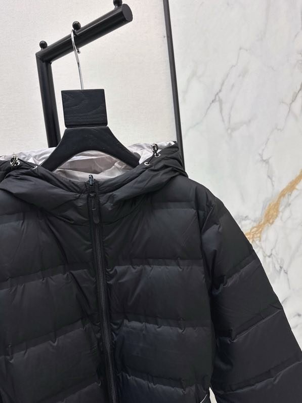 Длинный женский пуховик фото 6