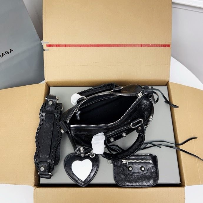 Дорожная сумка кожаная сумка 20 см фото 9