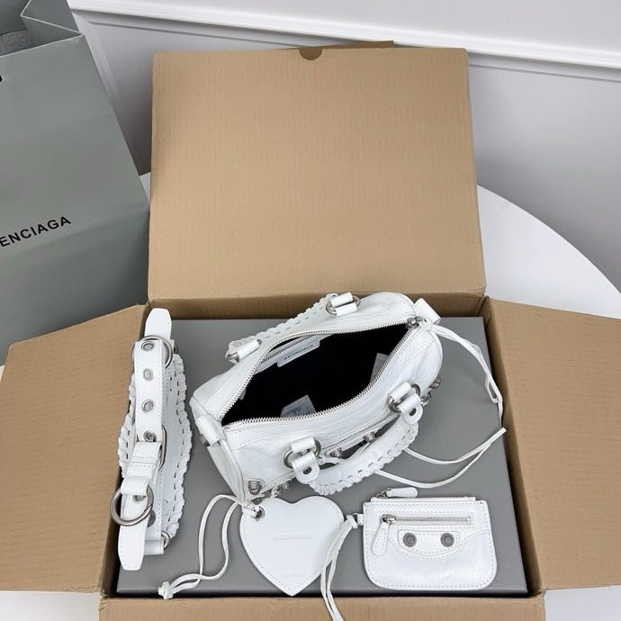 Road a bag women's 20 cm фото 3