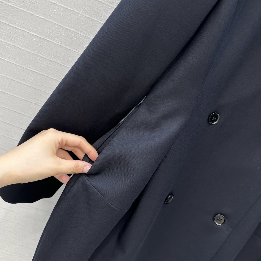 Double-breasted coat women's фото 4