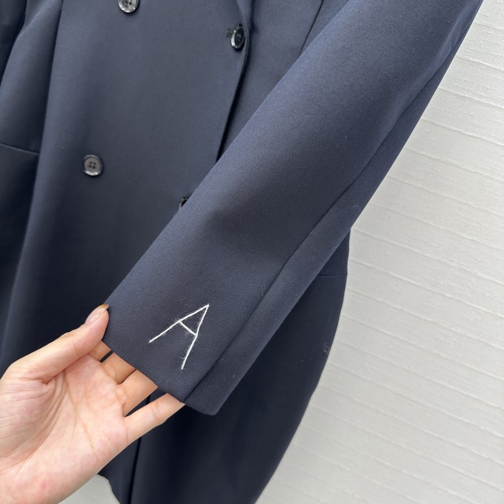 Double-breasted coat women's фото 6