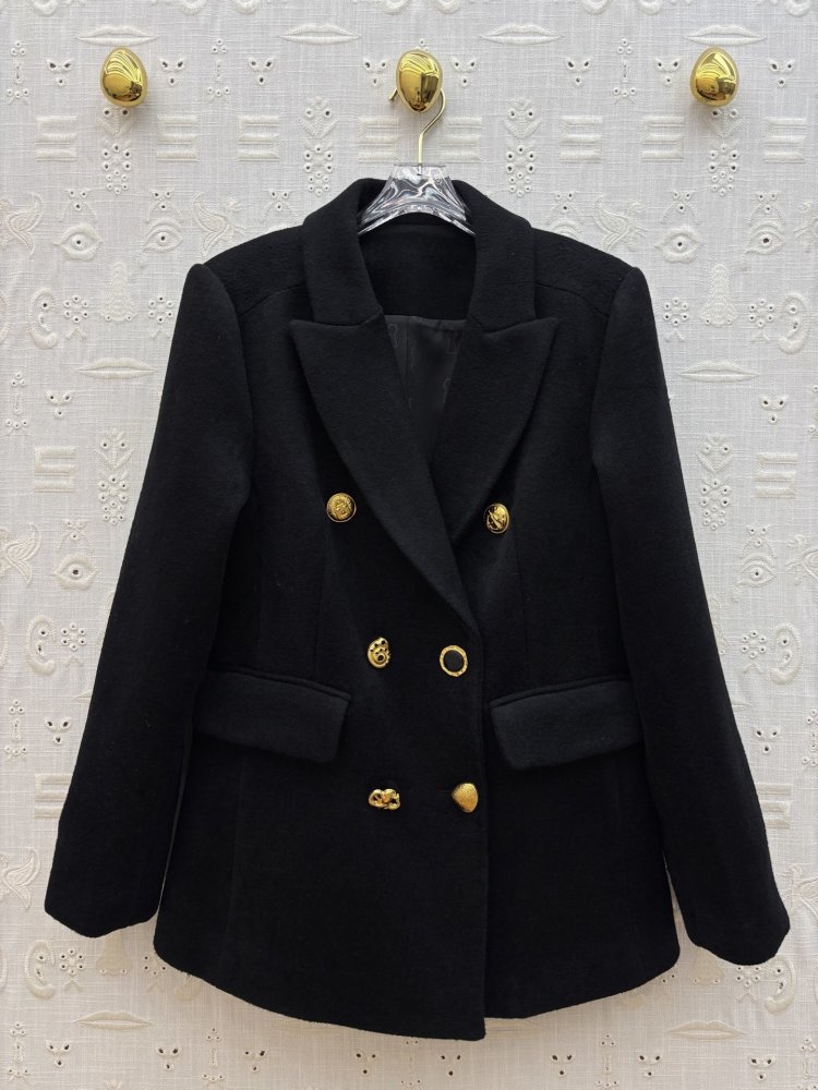 Двубортное вовняне пальто