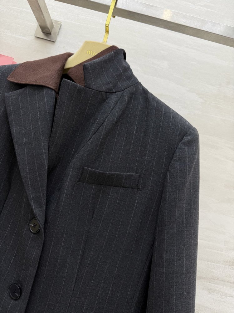 Двубортный блейзер женский фото 2