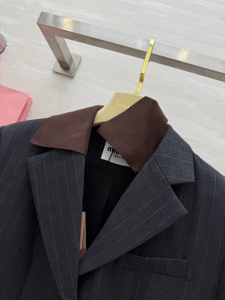 Двубортный блейзер женский фото 3