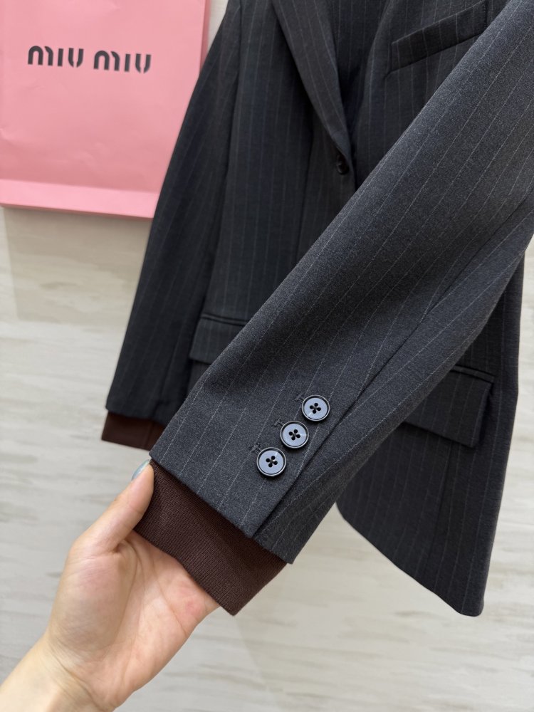 Двубортный блейзер женский фото 6