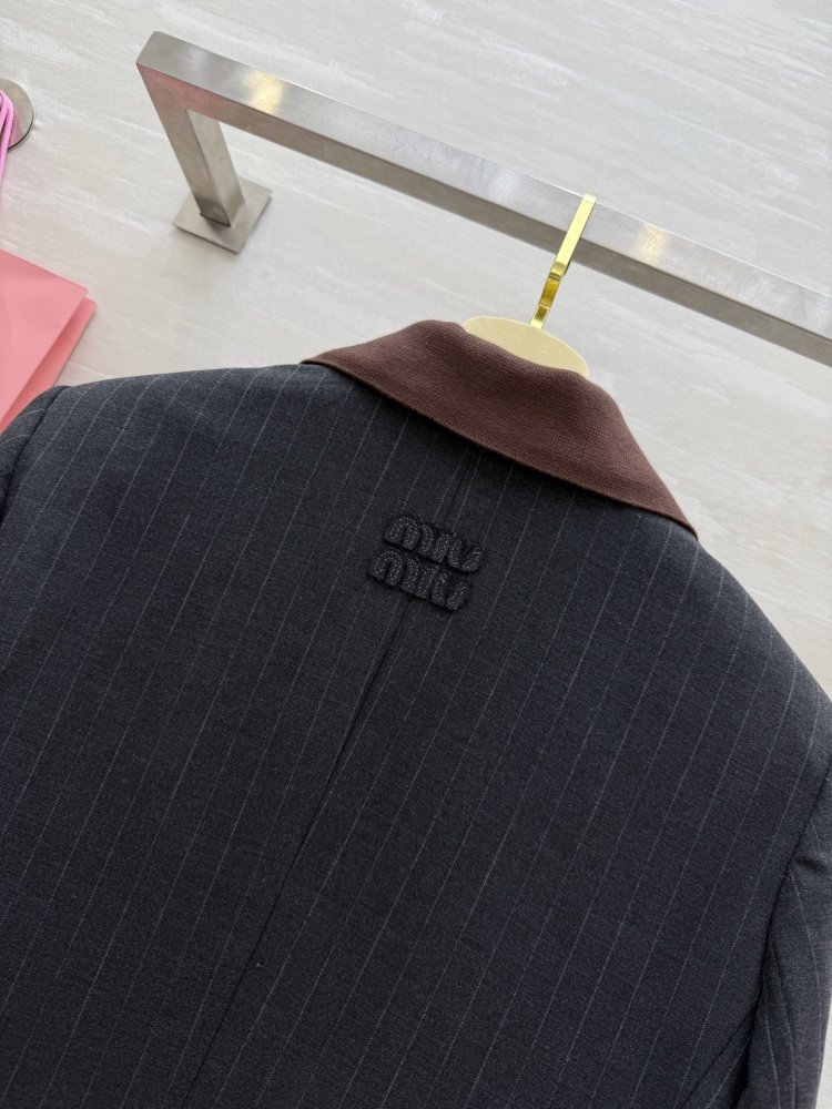 Двубортный блейзер женский фото 8