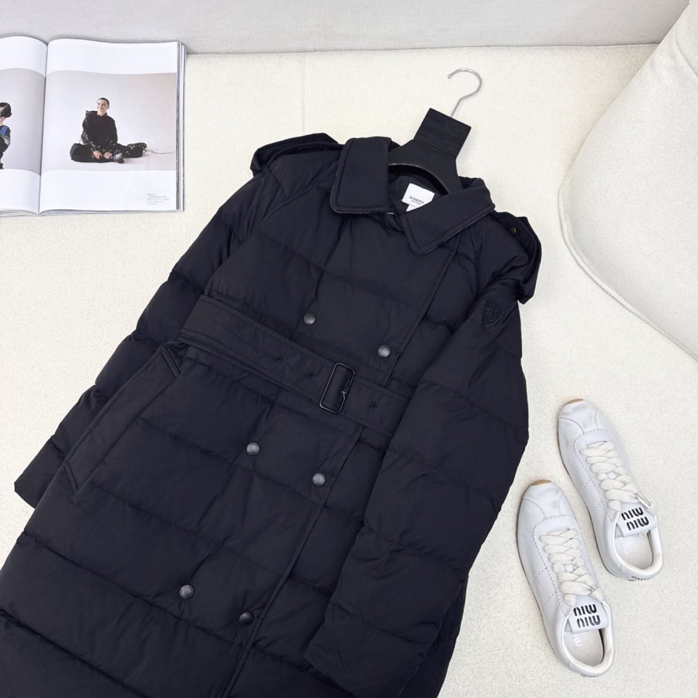 Double-breasted a long Down jacket from facings фото 2