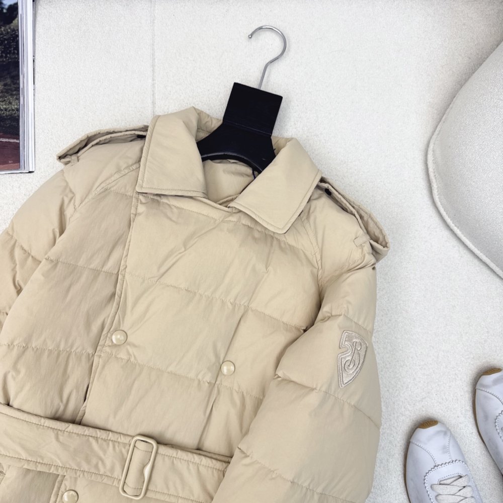 Двубортный длинный пуховик женский фото 3