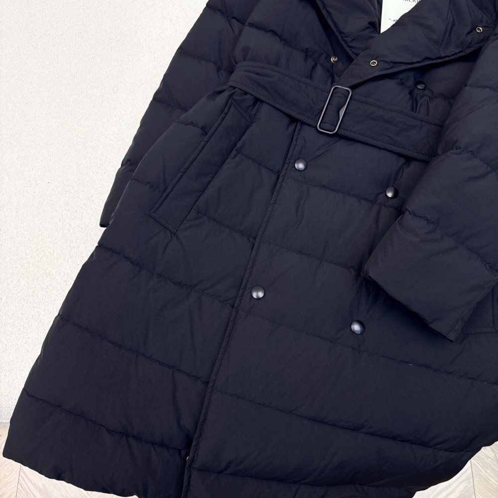 Двубортный длинный пуховик женский фото 6