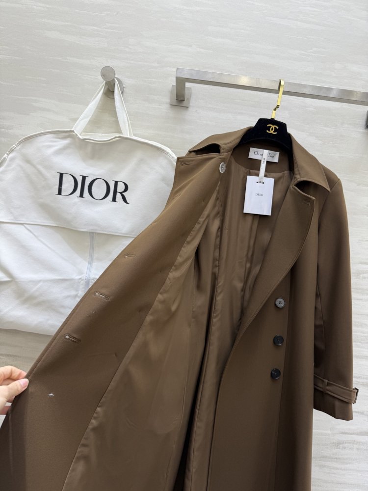 Двубортный длинный тренч фото 9