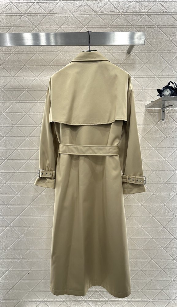 Двубортный длинный тренчкот с отворотами фото 2