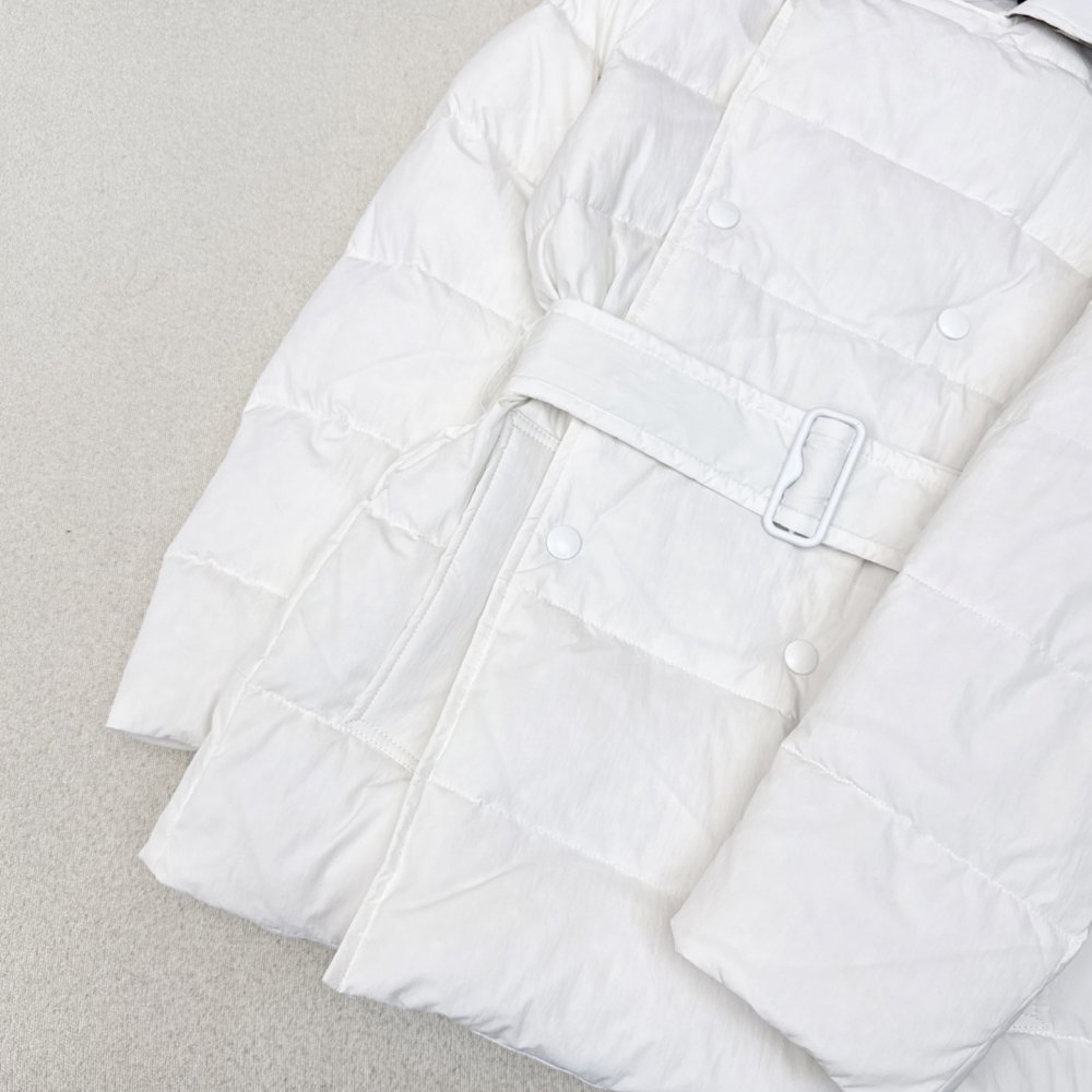 Двубортный короткий пуховик женский фото 4