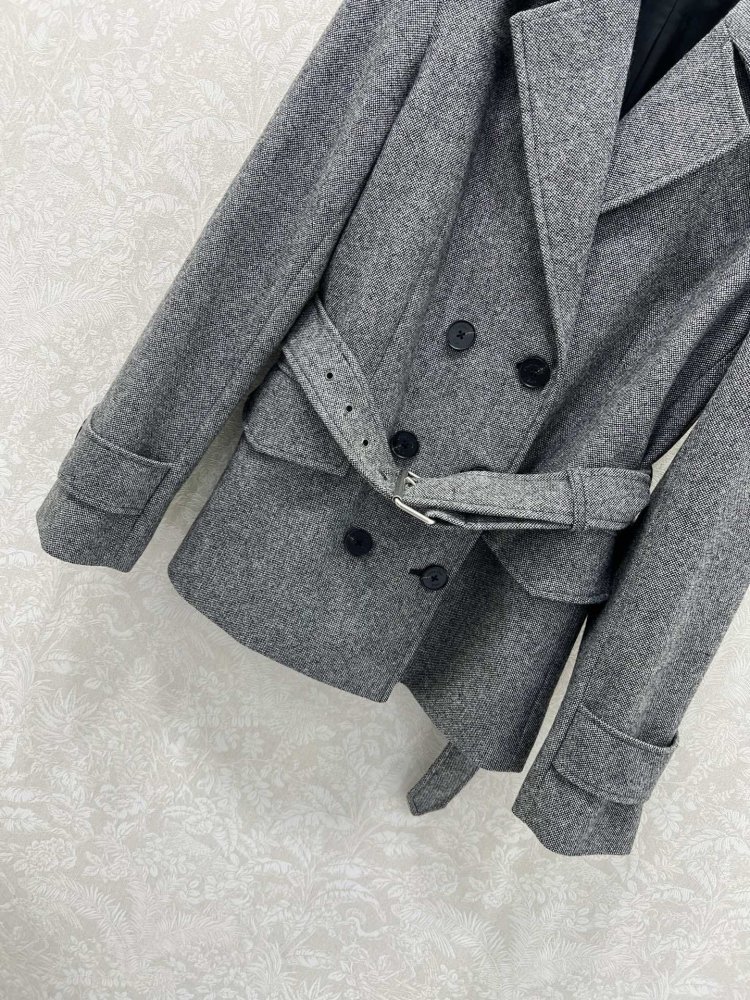 Двубортный пиджак женский фото 4