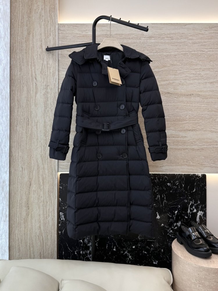 Двубортный приталенный пуховик