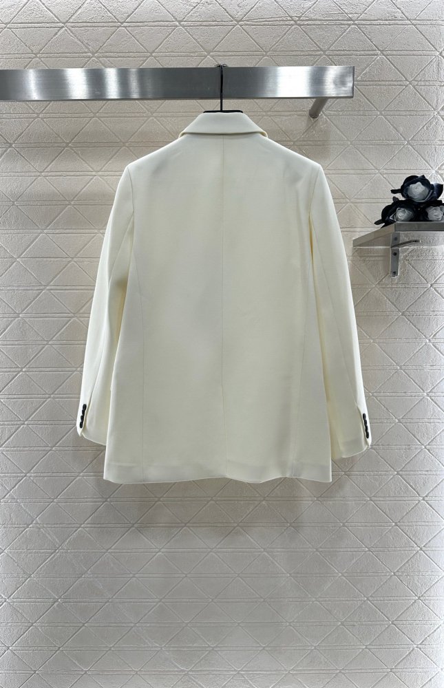 Двубортный шелковый пиджак с прямыми плечами фото 2