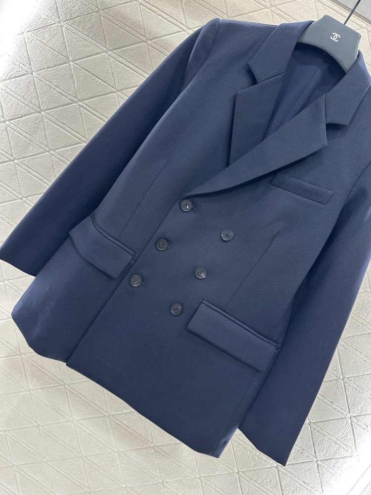 Двубортный шелковый пиджак с прямыми плечами фото 5