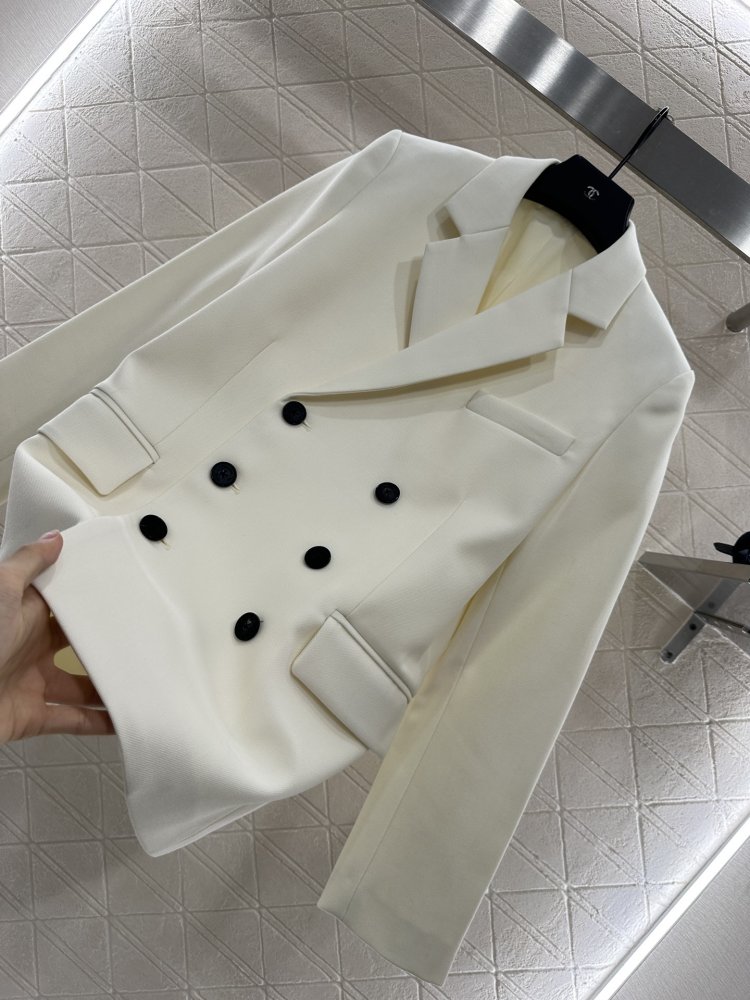 Двубортный шелковый пиджак с прямыми плечами фото 7