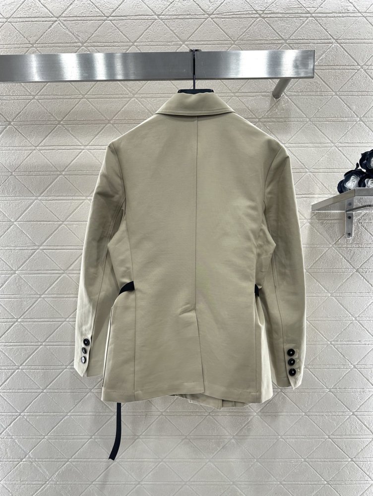 Двубортный тренчкот фото 2