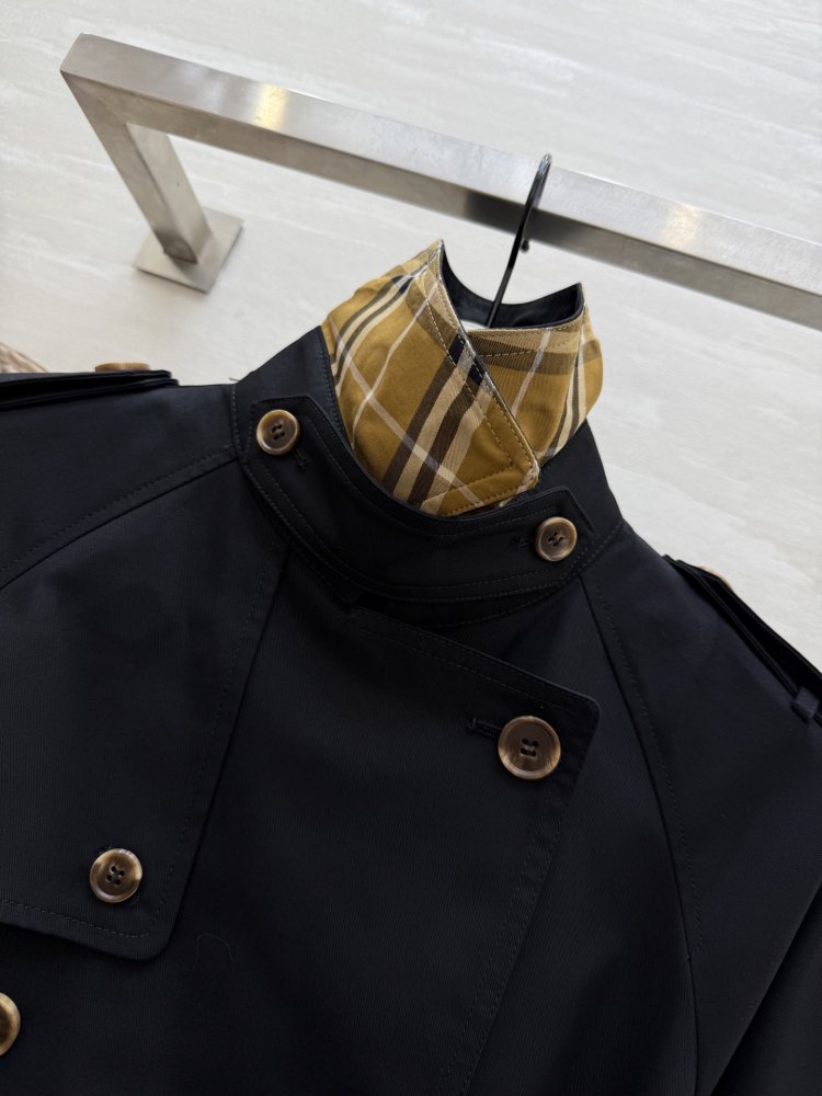 Двубортный тренчкот фото 3