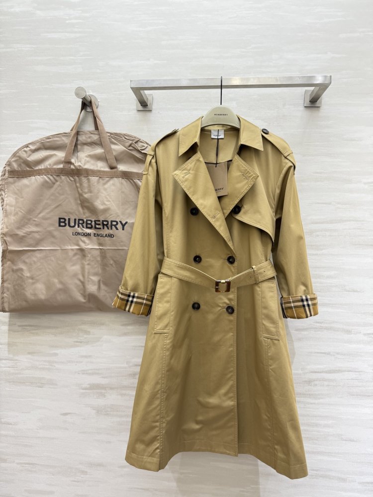 Double-breasted trench coat фото 5