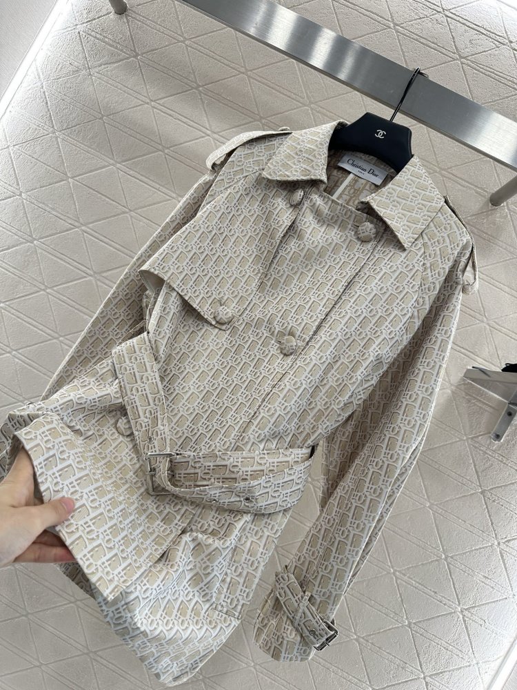 Двобортний тренчкот фото 6