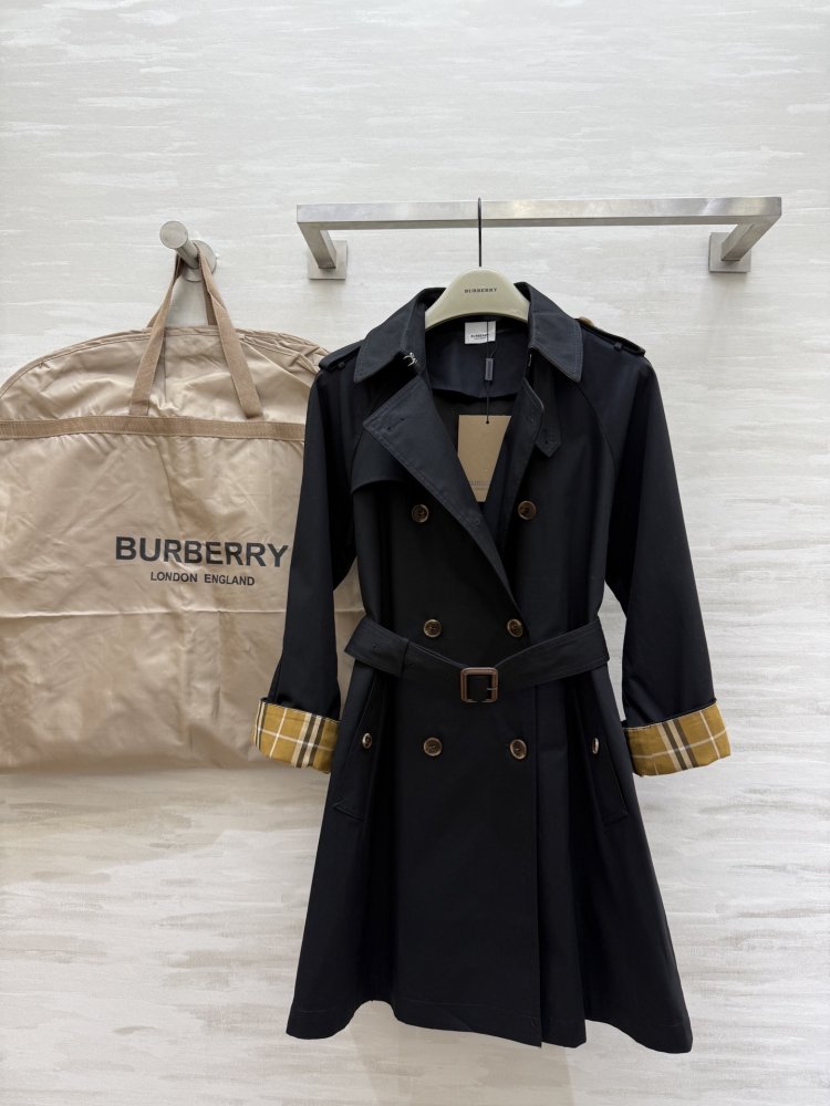 Двубортный тренчкот фото 6