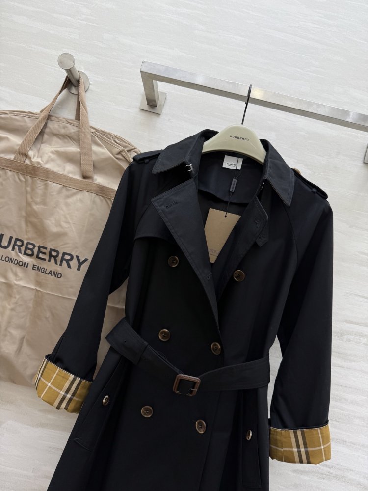 Двубортный тренчкот фото 7