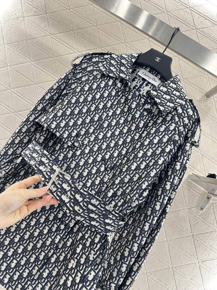 Двобортний тренчкот фото 8