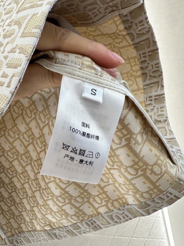 Двобортний тренчкот фото 9