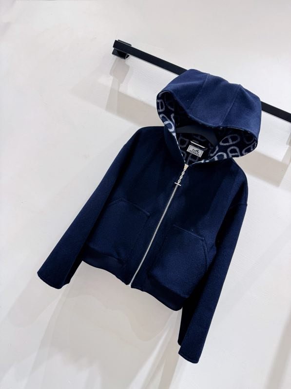 Двухстороннее кашемировое короткое пальто фото 2