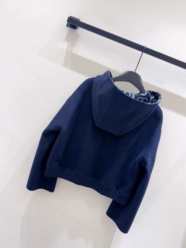 Двухстороннее кашемировое короткое пальто фото 4