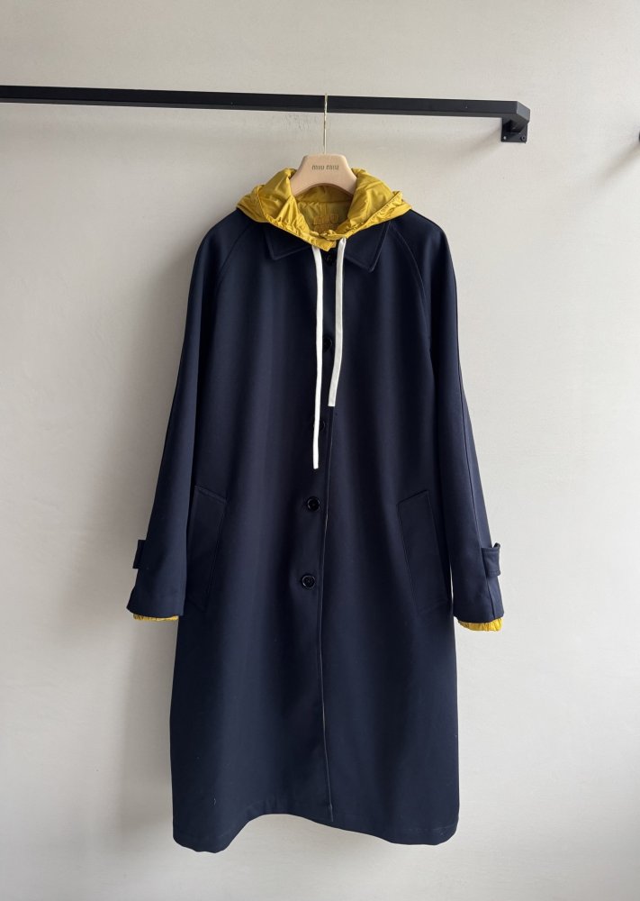 Двухстороннее пальто с капюшоном