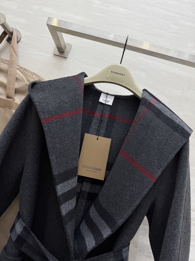 Двухстороннее пальто с капюшоном фото 4