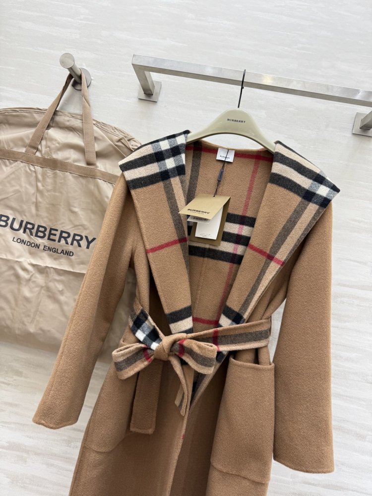 Двухстороннее пальто с капюшоном фото 4