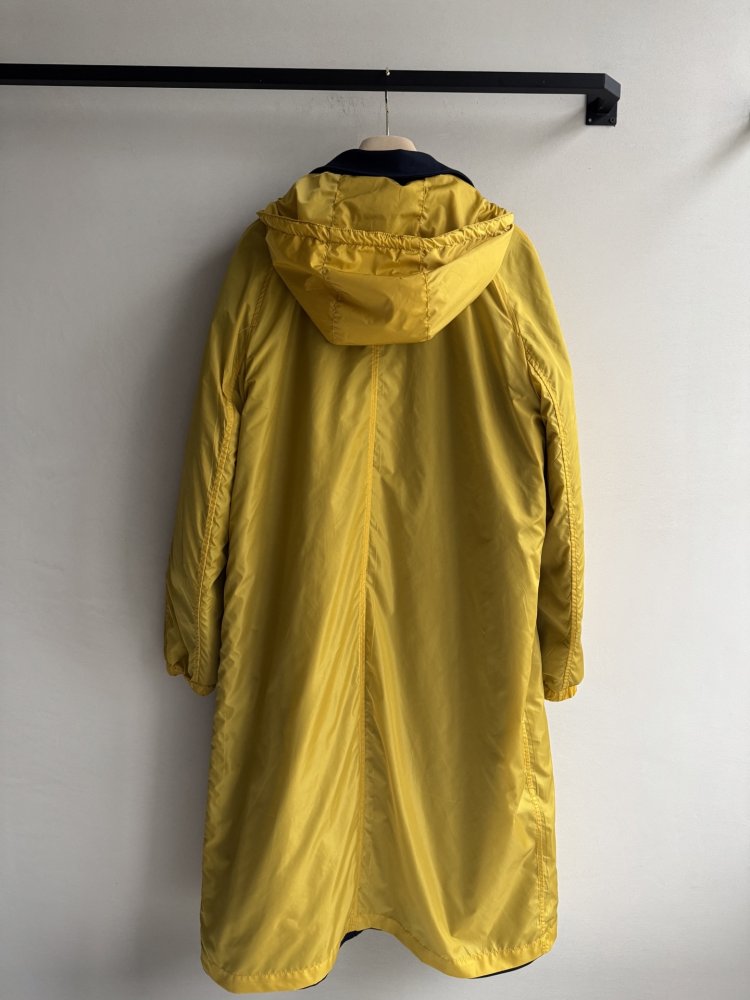 Двухстороннее пальто с капюшоном фото 4