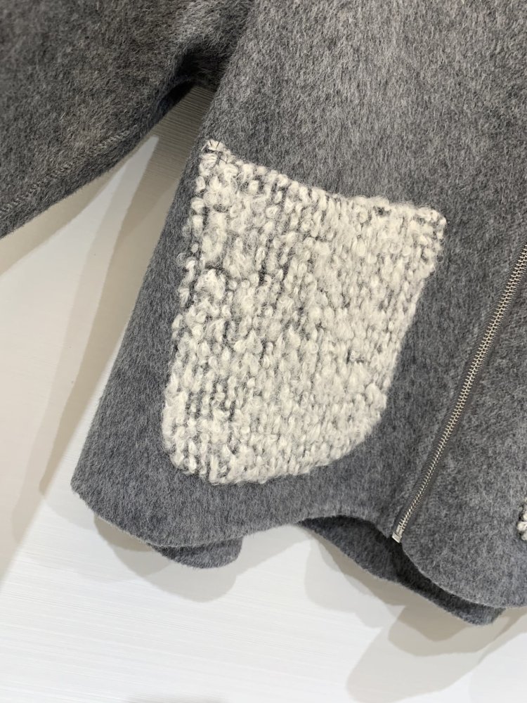 Two-way wool coat from big fur collar фото 4