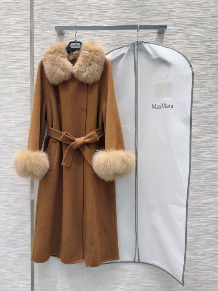 Двостороннє кашемірове пальто c лисячим хутром