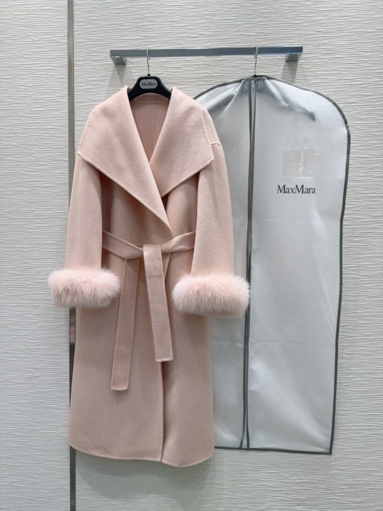 Двустороннее кашемировое пальто c лисьим мехом