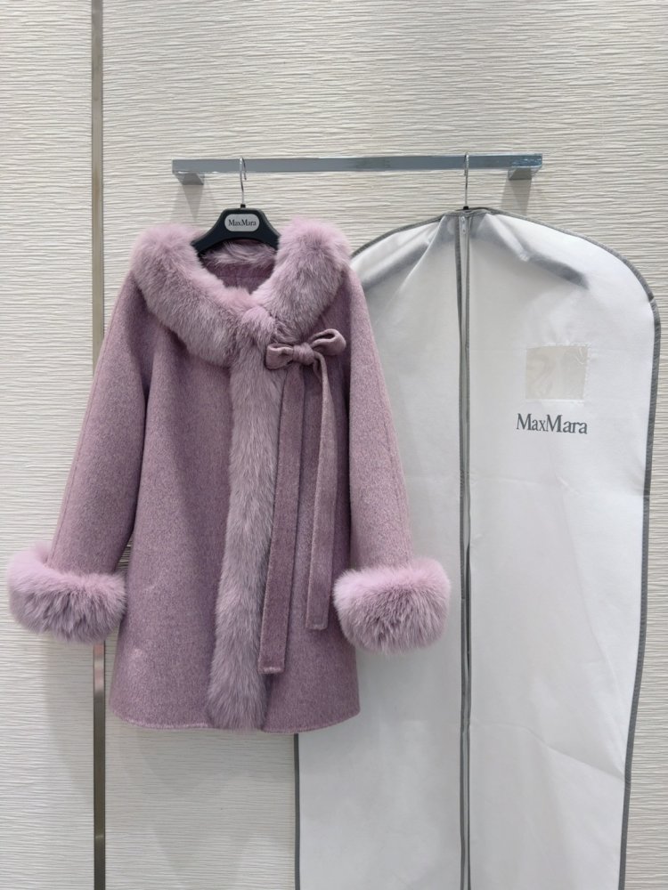 Двустороннее кашемировое пальто c лисьим мехом