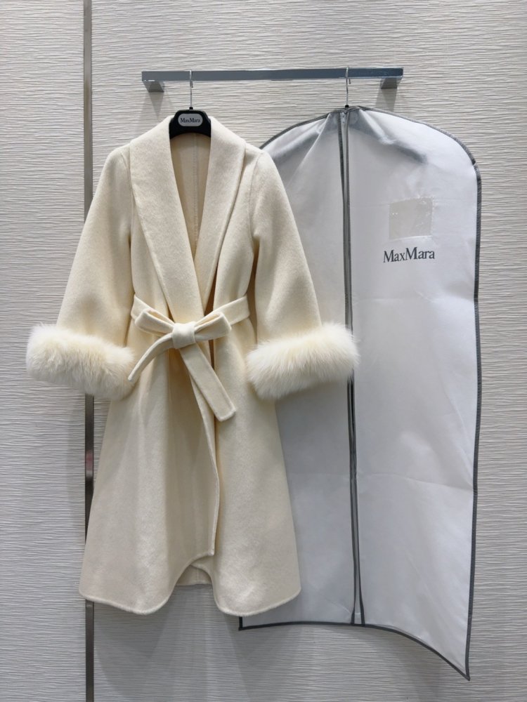 Двустороннее кашемировое пальто c лисьим мехом