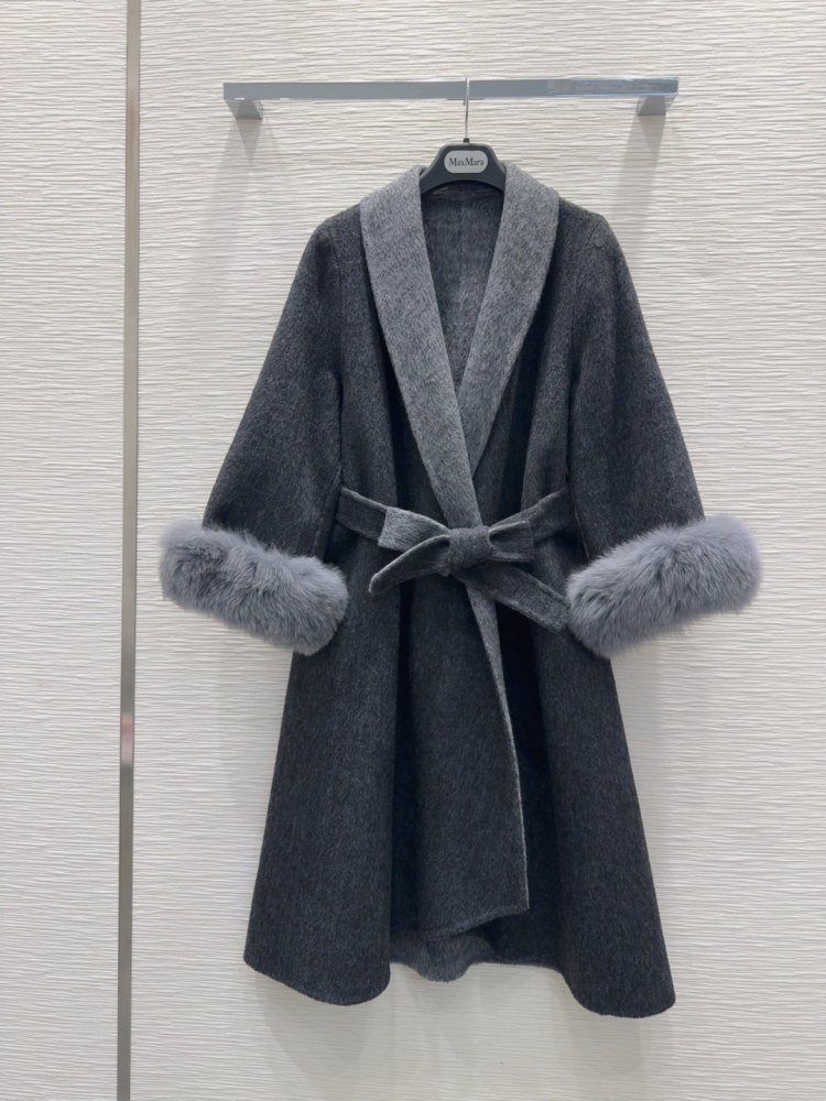 Двустороннее кашемировое пальто c лисьим мехом фото 2