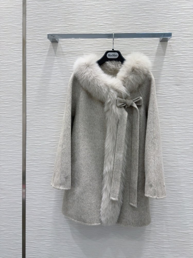 Двустороннее кашемировое пальто c лисьим мехом фото 3