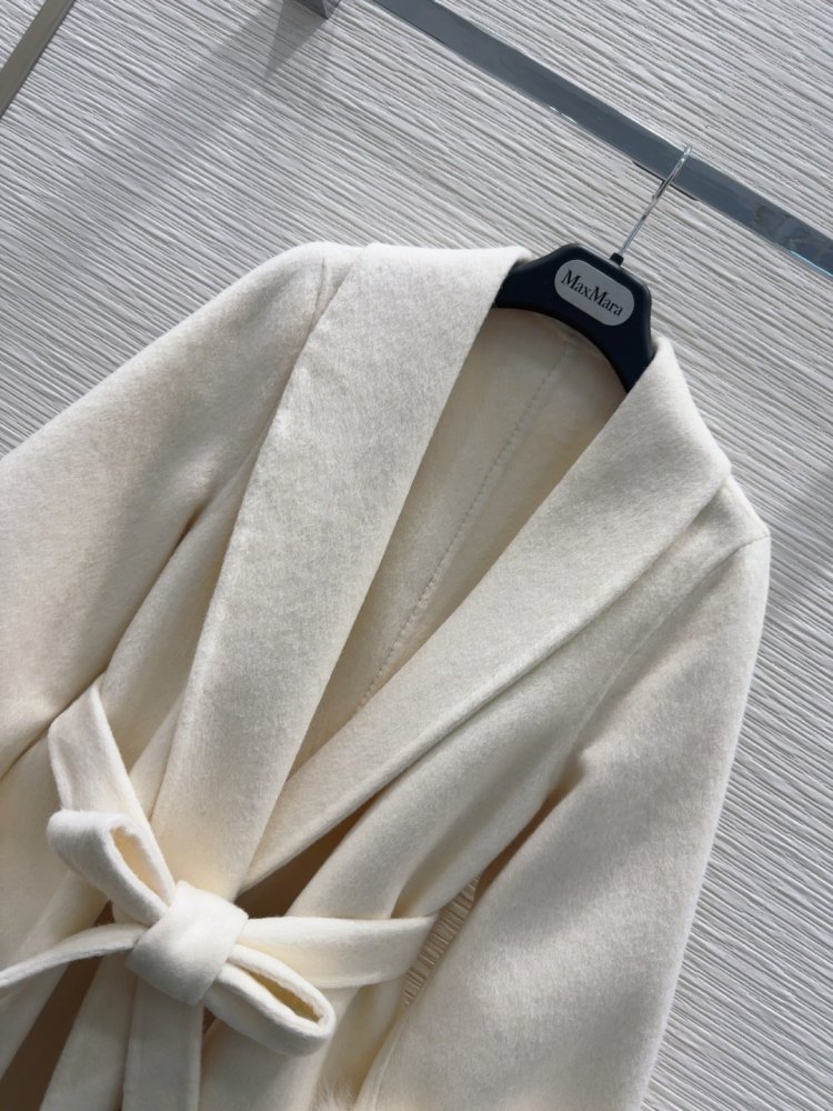 Двустороннее кашемировое пальто c лисьим мехом фото 4