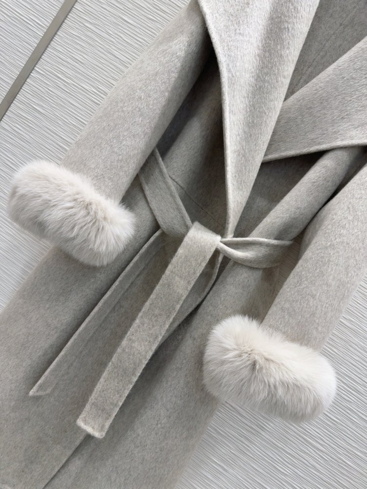 Двустороннее кашемировое пальто c лисьим мехом фото 5