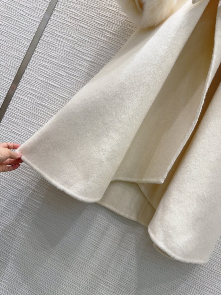 Двустороннее кашемировое пальто c лисьим мехом фото 5