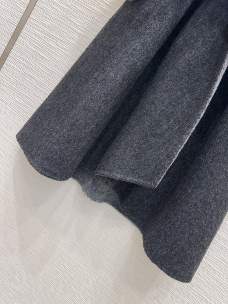 Двустороннее кашемировое пальто c лисьим мехом фото 5