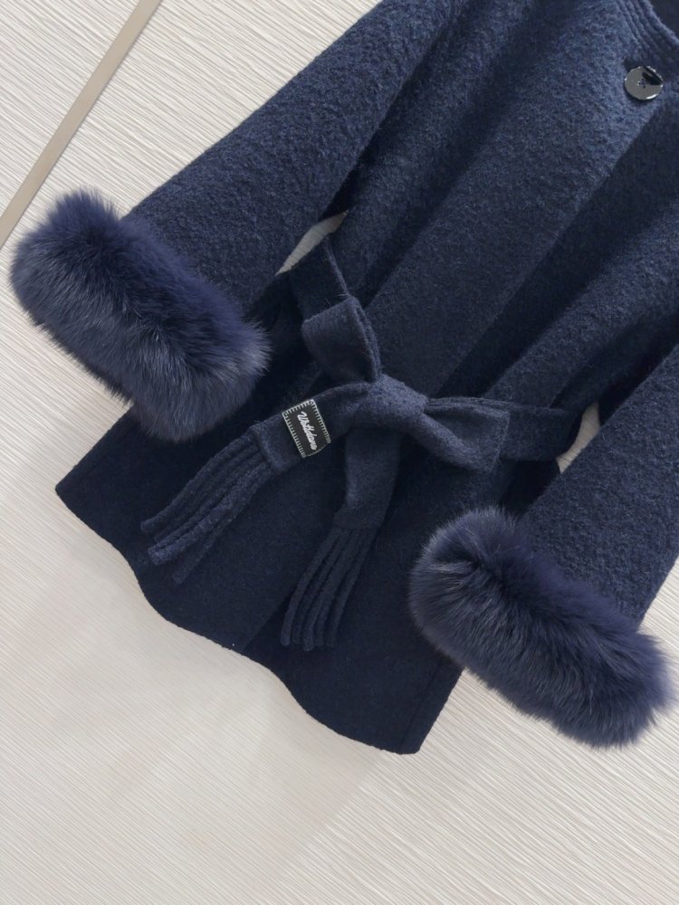 Двустороннее кашемировое пальто c лисьим мехом фото 5