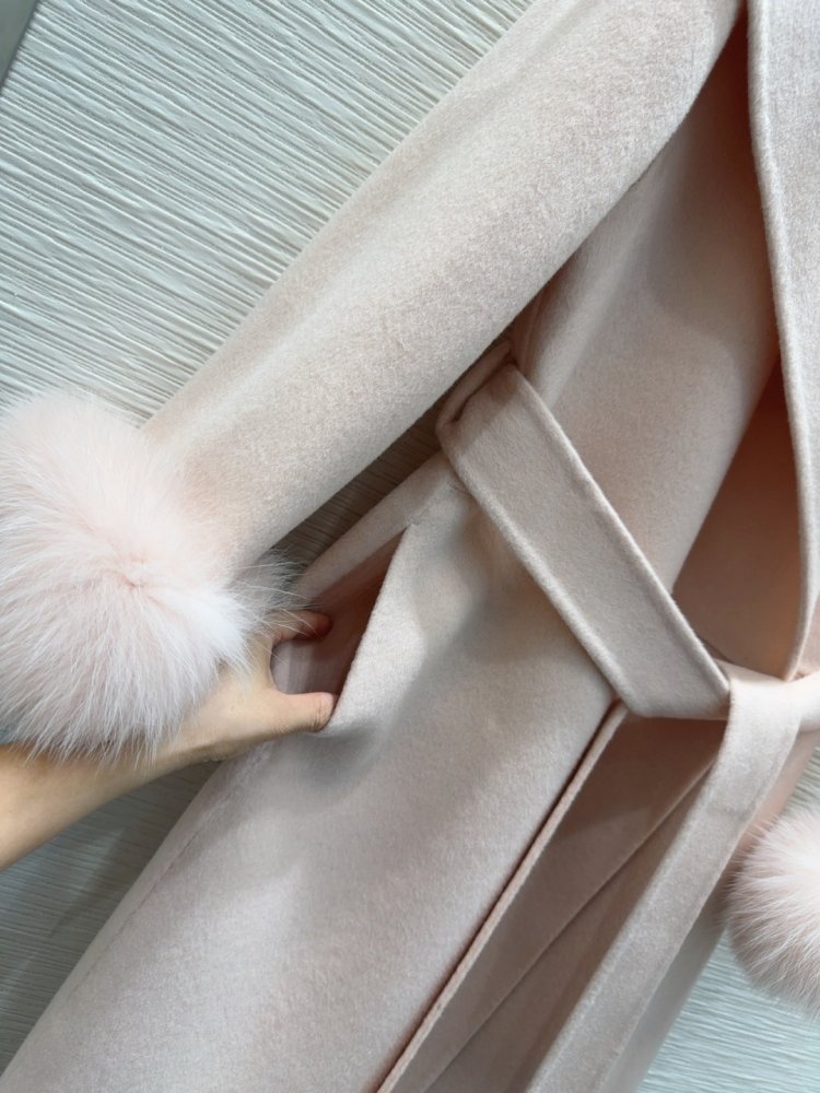 Двустороннее кашемировое пальто c лисьим мехом фото 6