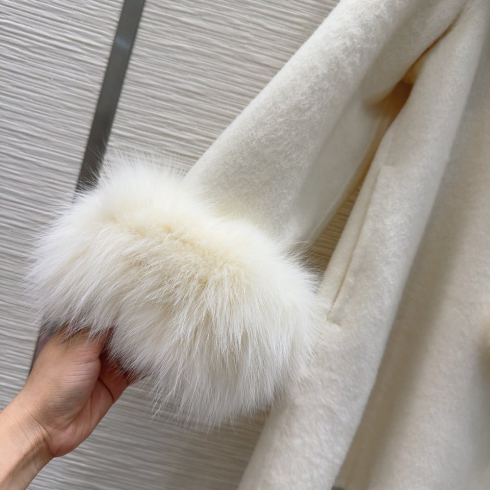 Двустороннее кашемировое пальто c лисьим мехом фото 6