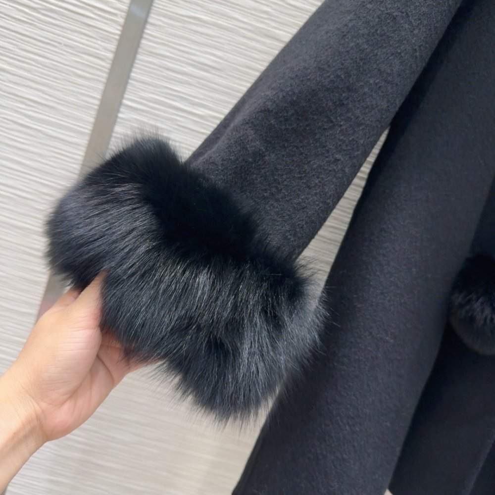 Двустороннее кашемировое пальто c лисьим мехом фото 6